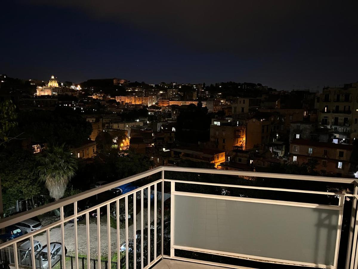 شقة Balcony House نابولي المظهر الخارجي الصورة